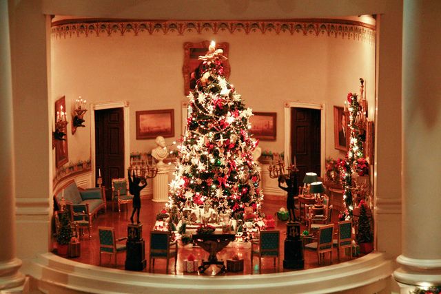 Новый год, Рождество и другие праздники в миниатюре