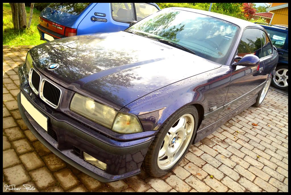 http://i1079.photobucket.com/albums/w505/Flubber1337/BMW%20M3/16.jpg