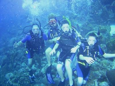 first family dive at 1000 steppes